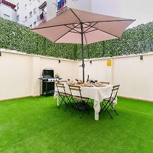 https://deluxe-bajo-con-terraza-homeabroad-apartments.1costadelsol.com