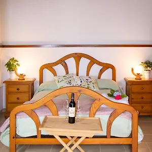 https://casa-monterrey-uno.in-canary-islands.com